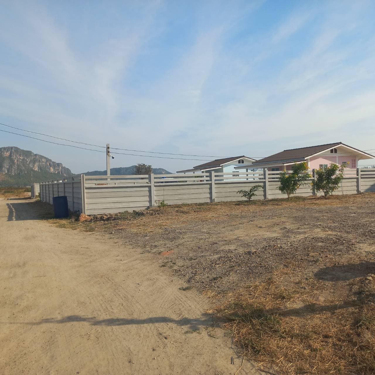 รั้วสำเร็จรูป + ราวคาวบอย