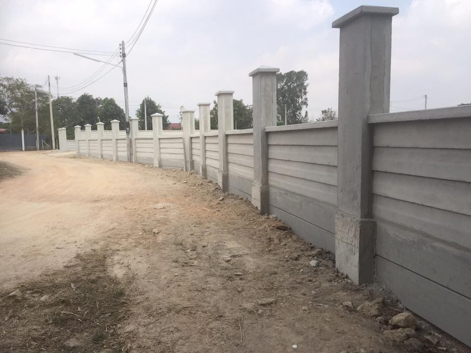 รั้วสำเร็จรูปโปร่ง